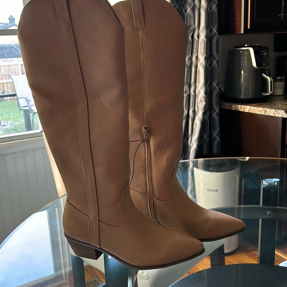 Light brown tan knee boots